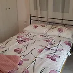 Silver Raches Maisonette & Villa *