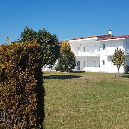 Silver Raches Maisonette &