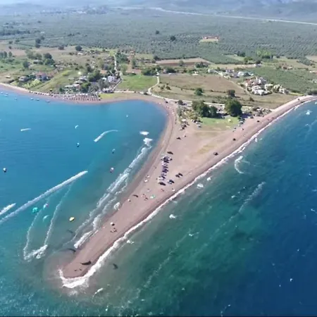 Silver Raches Maisonette & *